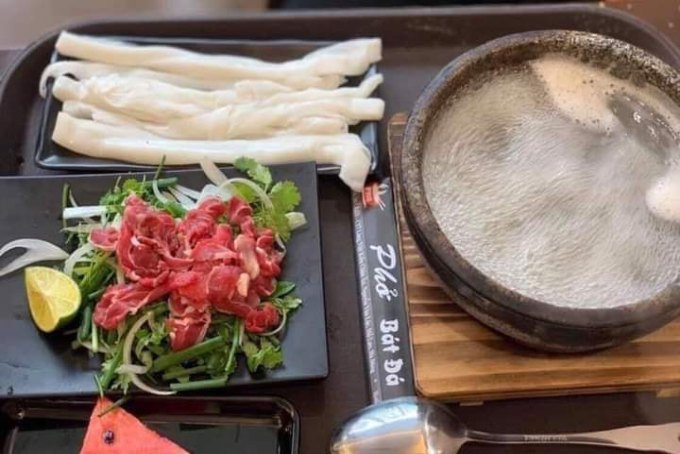 phở bát đá khu đô thị Việt Hưng