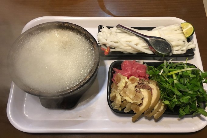phở bát đá Hà Nội Mai Hắc Đế