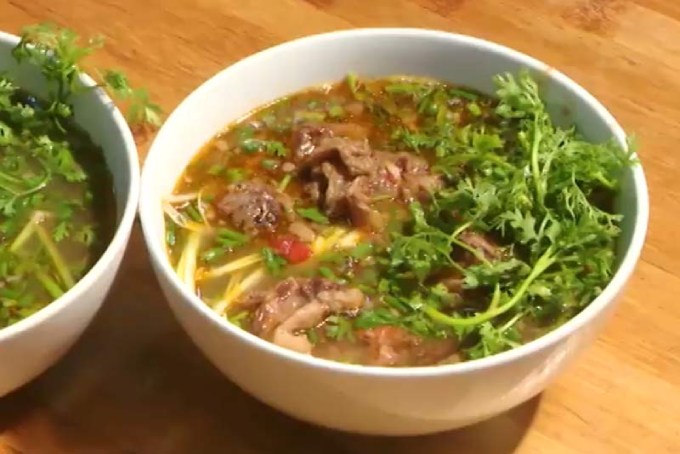 phở bò Hà Nội phở Tuấn Râu