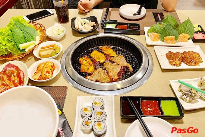 quán ăn Vincom Bà Triệu Season BBQ