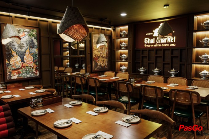 Thai Market Phan Xích Long