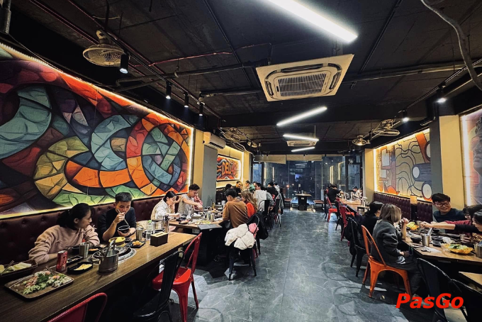 Không gian hiện đại, trẻ trung - Nhà hàng buffet lẩu nướng Nguyễn Văn Lộc