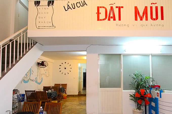 Lẩu Cua Đất Mũi Trần Hưng Đạo không gian 1