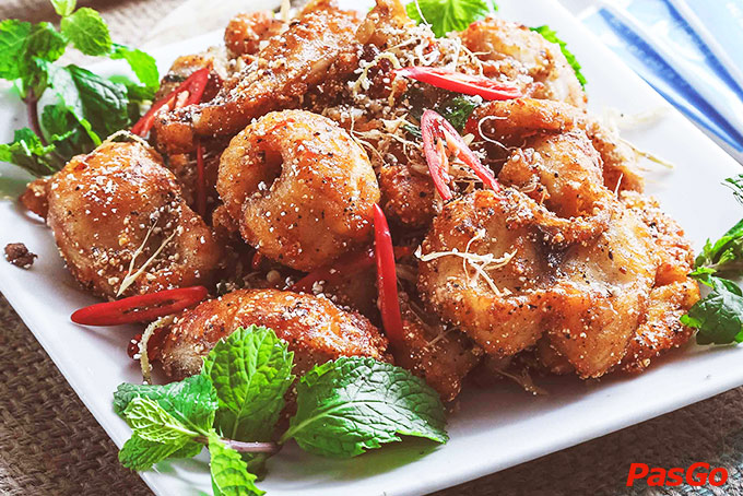 Mạnh Cá Lăng - Phạm Hùng-6