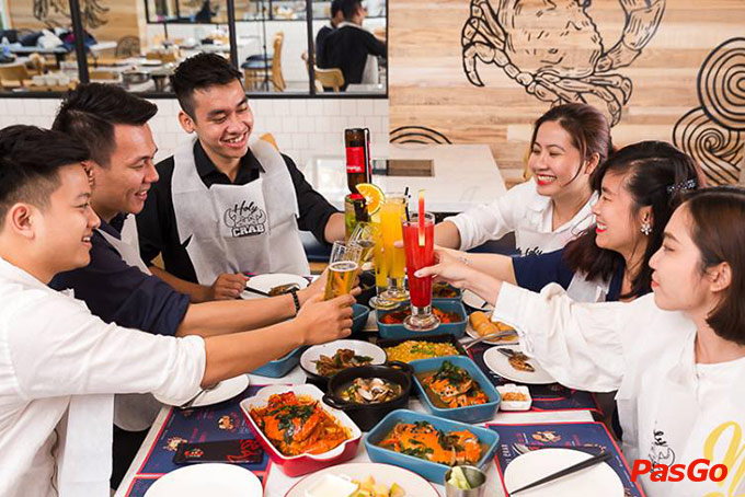 Chuỗi nhà hàng Holy Crab  1