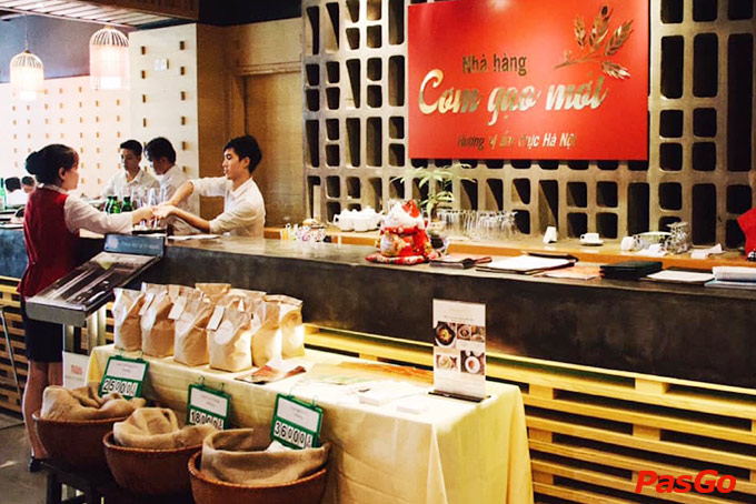 Nhà hàng Cơm Gạo Mới Hoàng Đạo Thúy 13