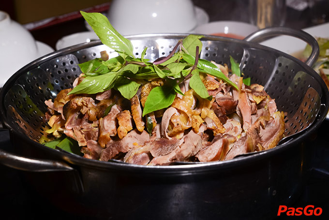 Giang Sơn Quán Hoàng Cầu   1