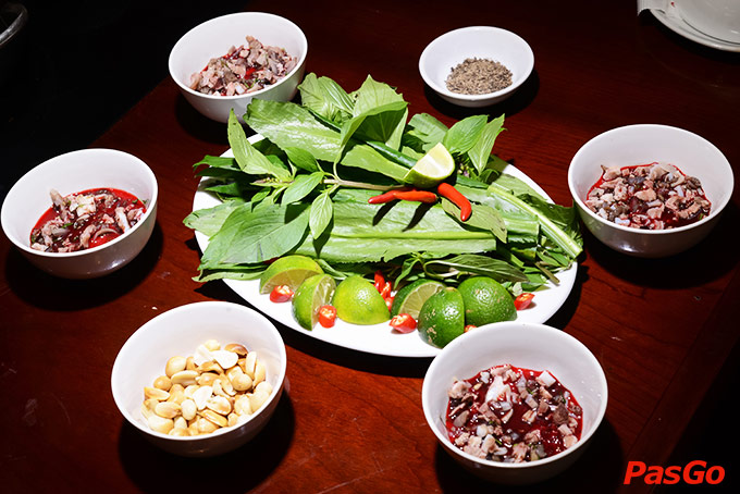 Giang Sơn Quán Hoàng Cầu   9