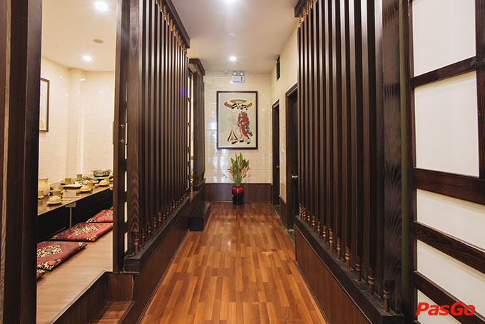 Nhà hàng Gia Quán Phùng Hưng 17