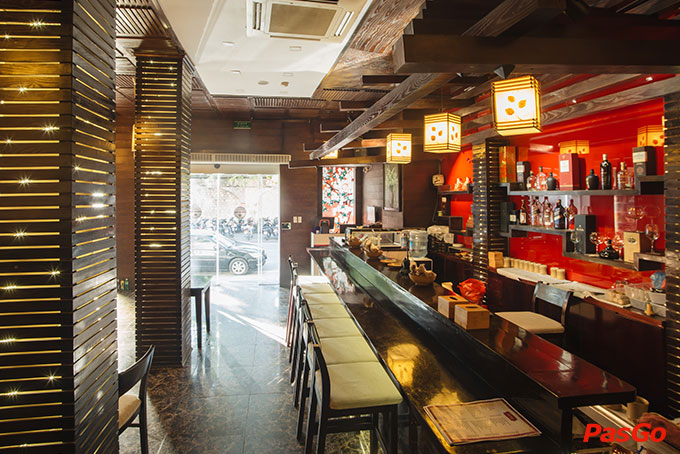 Nhà hàng Gia Quán Phùng Hưng 19