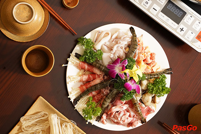 Nhà hàng Gia Quán Phùng Hưng 3