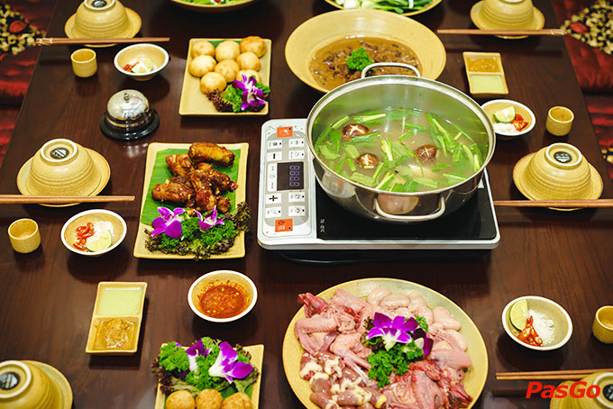 Nhà hàng Gia Quán Phùng Hưng 5