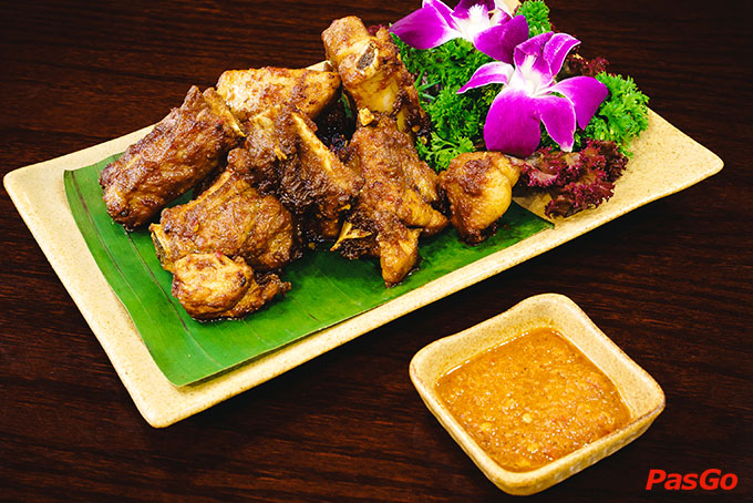 Nhà hàng Gia Quán Phùng Hưng 7