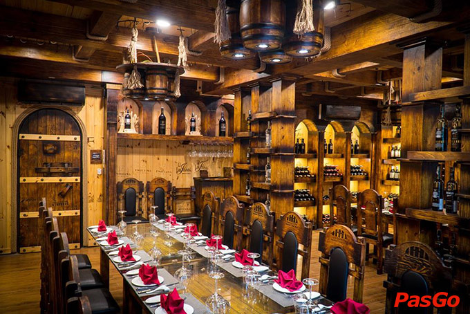 Hầm Rượu Vang Wine & Wood - Hàn Thuyên-1