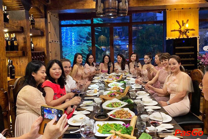 Hầm Rượu Vang Wine & Wood - Hàn Thuyên-4