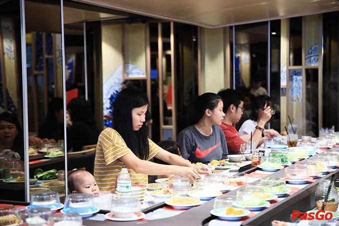 Lẩu Băng Chuyền Kichi Kichi - Phan Huy Ích -12