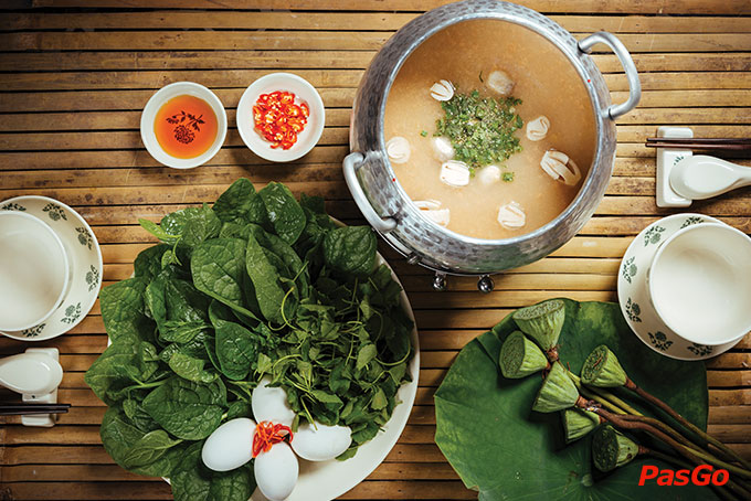 Nhà hàng Là Saigon Hoa Đào 11