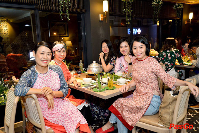 Nhà hàng Là Saigon Hoa Đào 15