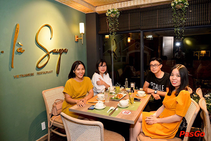 Nhà hàng Là Saigon Hoa Đào18