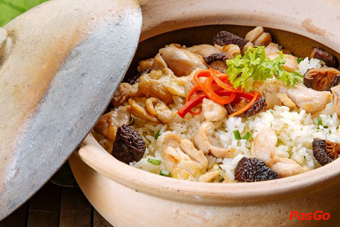 Nhà hàng Là Saigon Hoa Đào 8