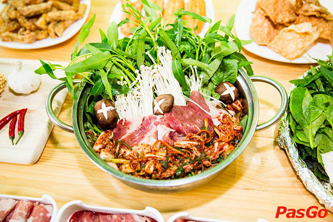 Lẩu Bà Thúy - Ngoại Giao Đoàn-3