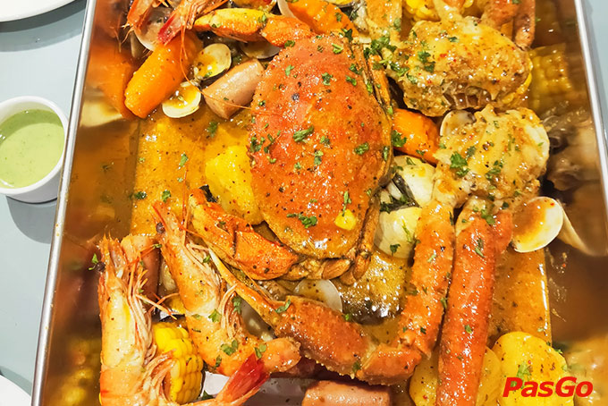 Nhà hàng Mr. Tôm Nguyễn Sơn  5