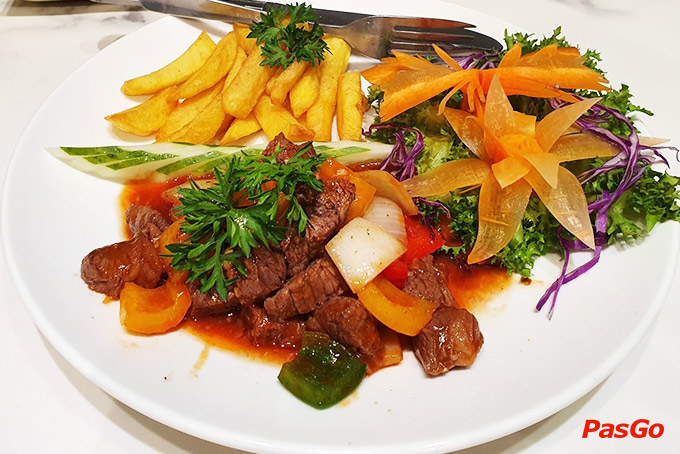 Nhà hàng Phở 1983 The Gold View 5