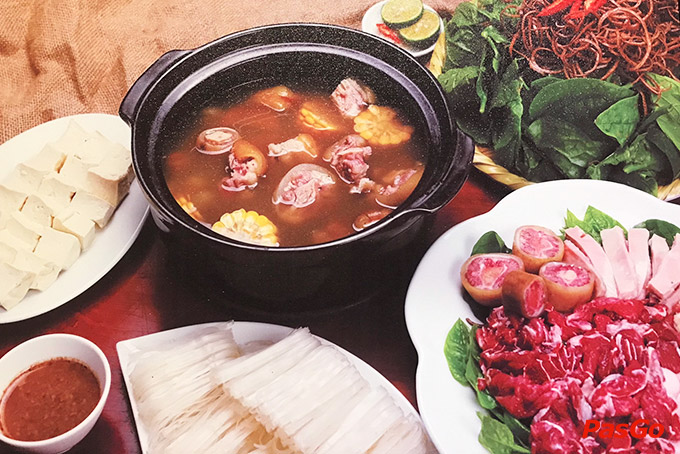 Nhà hàng Phở 1983 The Gold View 9