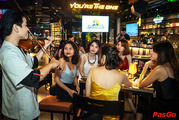 Nhà hàng S.Brother Nguyễn Bỉnh Khiêm 14