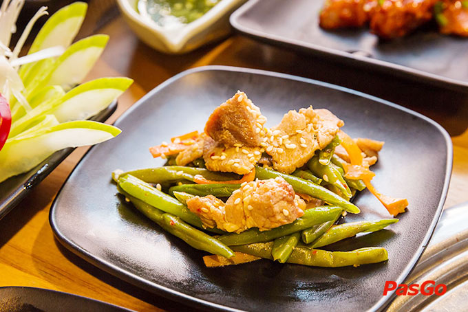 Nhà hàng Taka BBQ Nguyễn Gia Trí 9