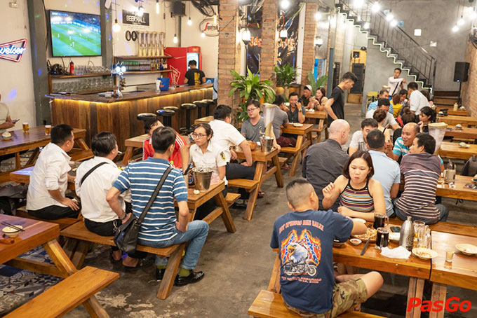 Nhà hàng The German Beer Hall Nguyễn Văn Khối  5