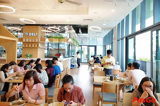 Nhà hàng The Deli Nguyễn Tuân 1