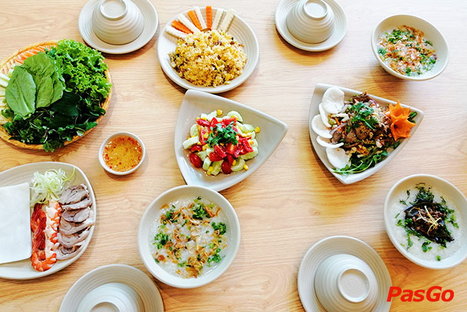 Nhà hàng The Deli Nguyễn Tuân 10