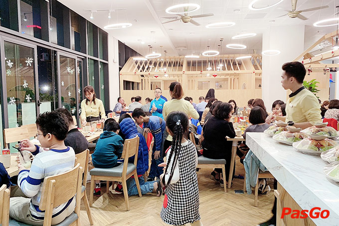 Nhà hàng The Deli Nguyễn Tuân 9