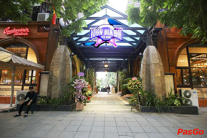 Nhà hàng Vườn Bia Hà Nội Nguyễn Thị Thập 16