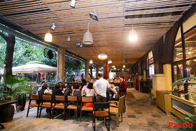 Nhà hàng Vườn Bia Hà Nội Nguyễn Thị Thập 18