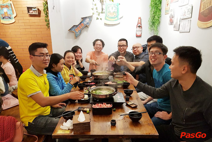 Yum Yum Buffet Hotpot Station - Đường Láng-13