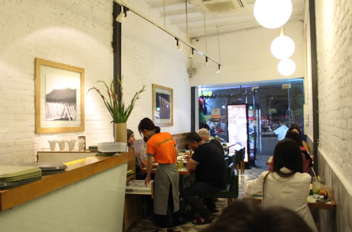 nhà hàng wrap roll Đinh Tiên Hoàng 14