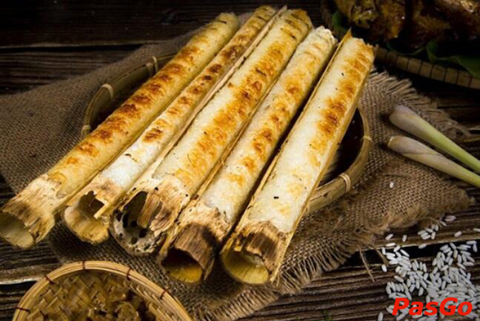 Ống cơm lam Định Hóa nướng thơm lừng, dẻo ngậy, ăn kèm muối vừng – món ăn dân dã gắn liền với đời sống vùng cao Thái Nguyên.