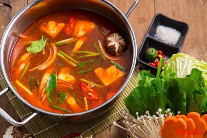 Cận cảnh món lẩu Thái rực rỡ, thơm ngon khó cưỡng