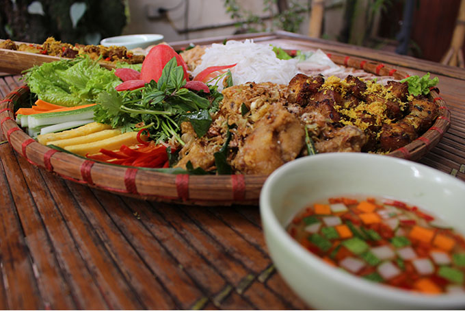 nhà hàng Ngoại Ô 19 Nguyễn Gia Thiều 14