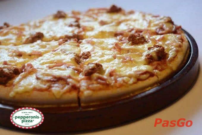 Bánh pizza mịn, giòn tan, xốp của pepperonis nguyễn du