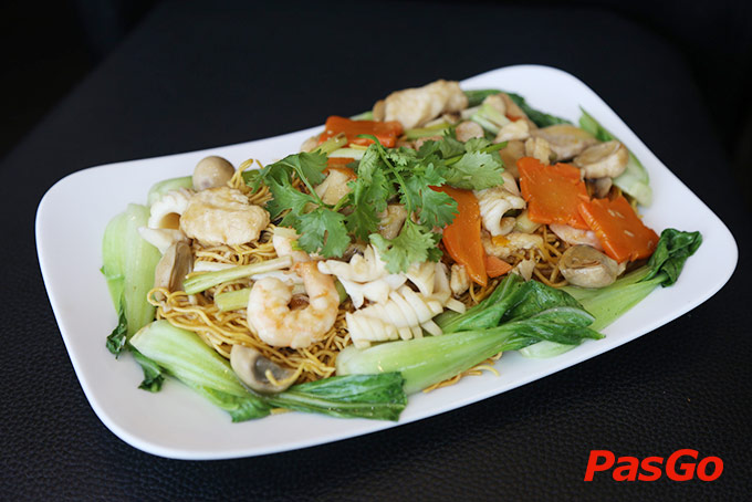 nhà hàng chuyên gia lẩu nguyễn trãi 15