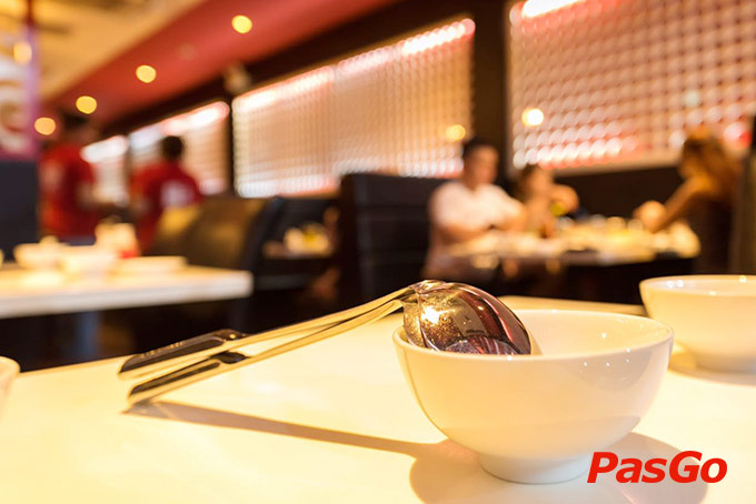 nhà hàng chuyên gia lẩu nguyễn trãi4