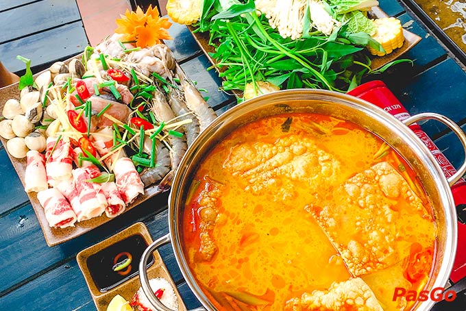 nhà hàng vịnh hải sản hoàng cầu 11