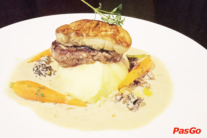 Chanh Bistro Rooftop Saigon Hồ Tùng Mậu 2