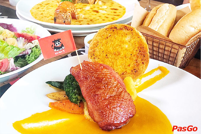 Gangnam Steak Xã Đàn 8