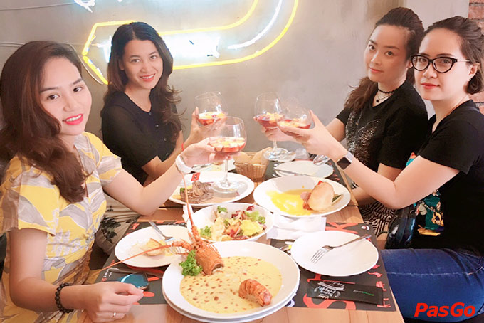 Gangnam Steak Xã Đàn 14