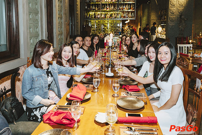 Nhà hàng Red Chilli Seafood Buffet 7