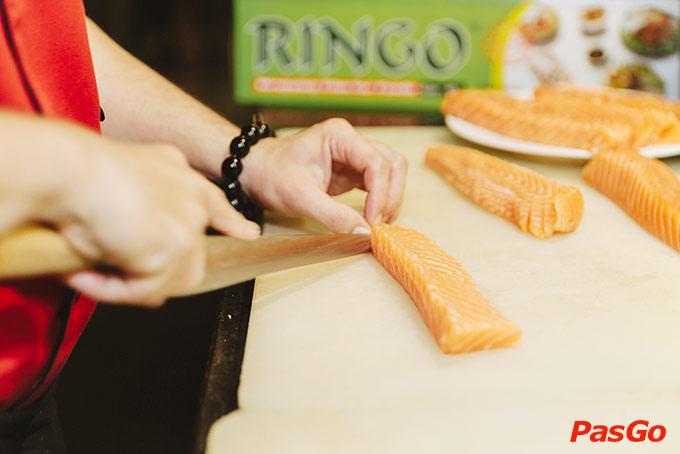 Nhà hàng Red Chilli Seafood Buffet 15